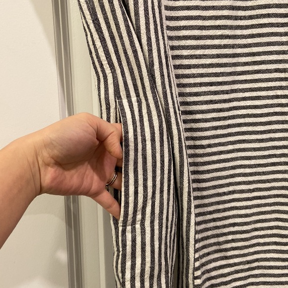 Madewell - Stripe-Play Button-Back Tee Dress - Picture 6 of 9